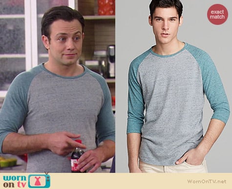 Alternative Willoughby Baseball Tee in Canal Blue worn by Jonathan Sadowski on Young & Hungry