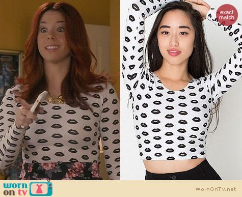 American Apparel Lips Print Crop Top worn by Jillian Rose Reed on Awkward