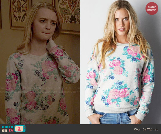 American Eagle Floral Crew Sweatshirt worn by Taylor Wilson (Anna Jacoby-Heron) on Finding Carter