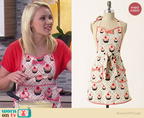 Anthropologie Baker's Delight Apron worn by Emily Osment on Young & Hungry