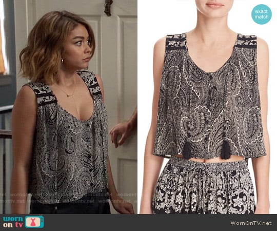 Aqua Paisley Button Front Tank worn by Haley Dunphy (Sarah Hyland) on Modern Family