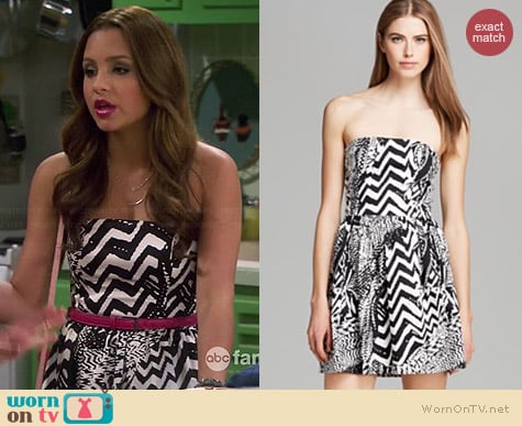 Aqua Brush Stroke Print Strapless Dress worn by Aimee Carrero on Young & Hungry