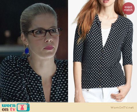 Clothes on Arrow: Marc by Marc Jacobs Vivie Cardigan worn by Felicity Smoak