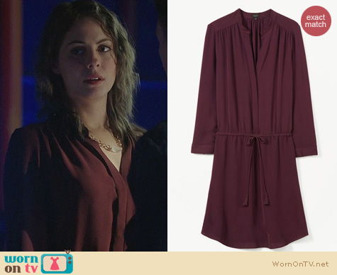 Arrow Fashion: Babaton Bennett Dress worn by Willa Holland