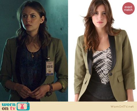 Arrow Fashion: Smythe  Two Tone Blazer worn by Willa Holland