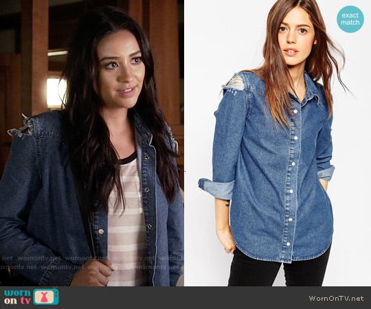 ASOS Denim Midwash Shirt With Rips worn by Emily Fields (Shay Mitchell) on Pretty Little Liars