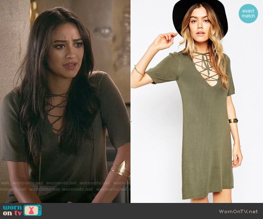 ASOS Lace-Up A-Line Dress in Knit worn by Emily Fields (Shay Mitchell) on Pretty Little Liars