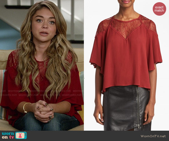 ASTR Lace Yoke Top worn by Haley Dunphy (Sarah Hyland) on Modern Family