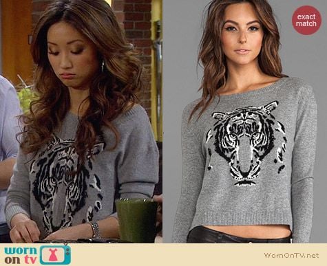 Autumn Cashmere Leopard Sweater worn by Brenda Song on Dads