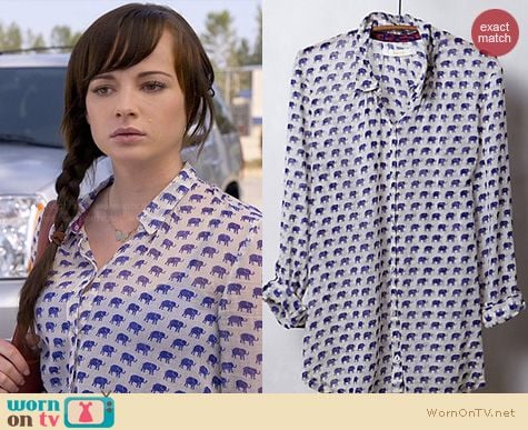 Awkward Fashion: Anthropologie Daytrip Buttondown worn by Ashley Rickards