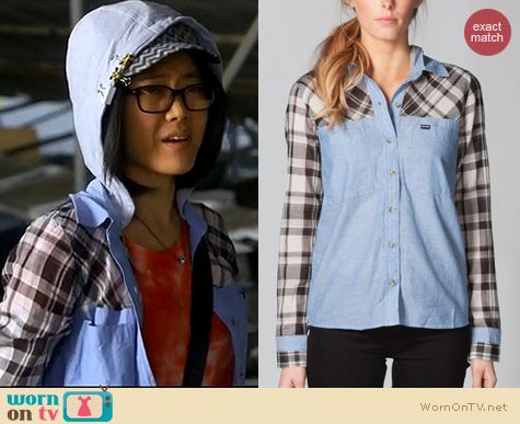 Awkward Fashion: Hurley plaid and chambray wilson shirt worn by Jessica Lu