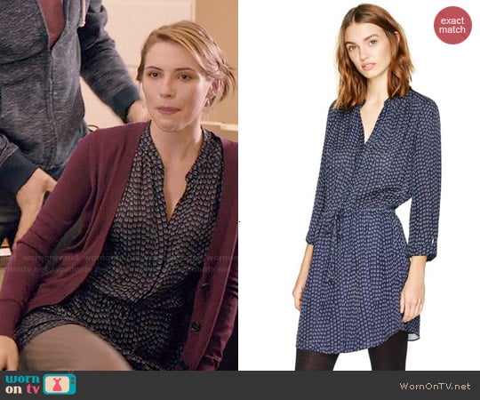 Babaton Bennett Dress in Navy/Ceramic worn by Stephanie 'Stevie' McCord (Wallis Currie-Wood) on Madam Secretary