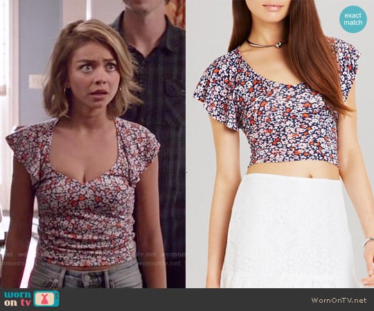 Bcbgeneration Ruffle Sleeve Crop Top worn by Haley Dunphy (Sarah Hyland) on Modern Family