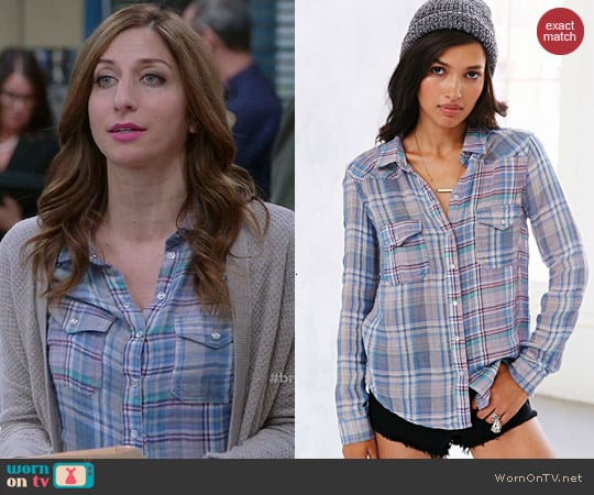 BDG Shrunken Double Cloth Shirt worn by Chelsea Peretti on Brooklyn 99