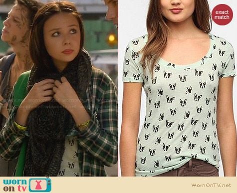 BDG Boston Faces Printed Tee from Urban Outfitters worn by Malese Jow on Star-Crossed