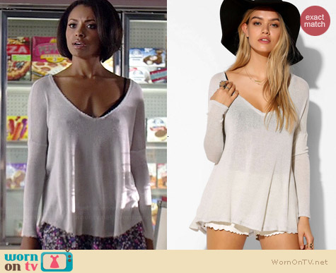 BDG Raw Edge Vneck Top worn by Kat Graham on The Vampire Diaries