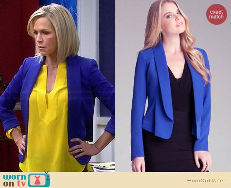 Bebe Flounce Collar Blazer in Blue worn by Jennie Garth on Mystery Girls