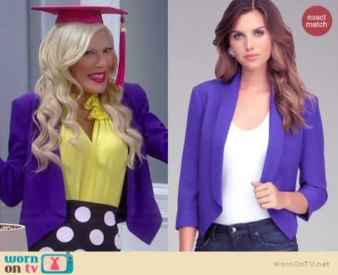 Bebe Shawl Collar Crop Jacket worn by Tori Spelling on Mystery Girls