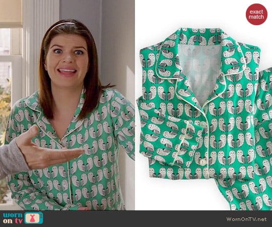 BedHead Barn Owl Pajamas worn by Casey Wilson on Marry Me