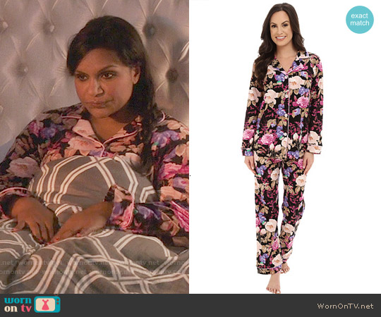 Bedhead Classic Noir Closet Romantic PJ Set worn by Mindy Lahiri (Mindy Kaling) on The Mindy Project