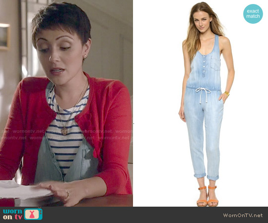 Bella Dahl Racer Back Jumpsuit worn by April Carver (Italia Ricci) on Chasing Life