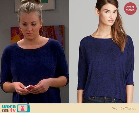 The Big Bang Theory: Michael Stars Snake Print Tee worn by Kaley Cuoco