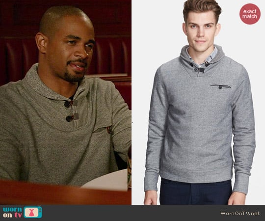 Billy Reid Shiloh Shawl Collar Pullover worn by Damon Wayans Jr on New Girl