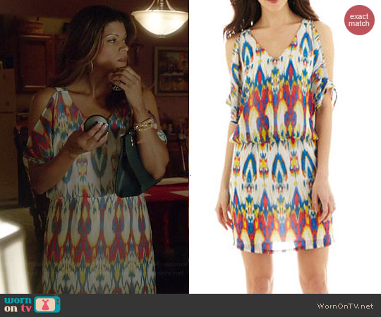 Bisou Bisou Open Shoulder Blouson Dress worn by Andrea Navedo on Jane the Virgin