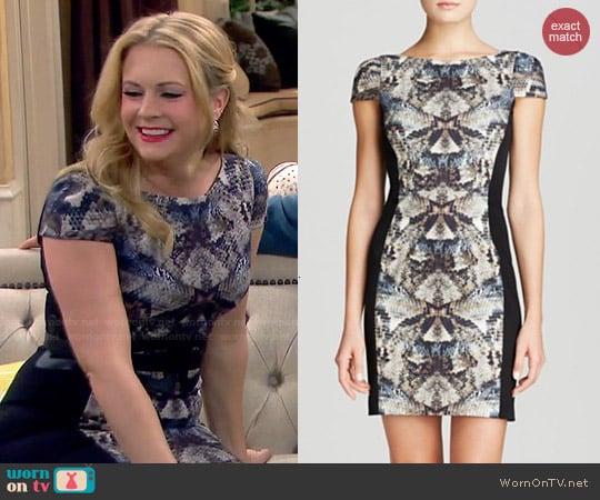 Black Halo 'Grayson' Cap Sleeve Print Dress worn by  Melanie Burke (Melissa Joan Hart) on Melissa and Joey