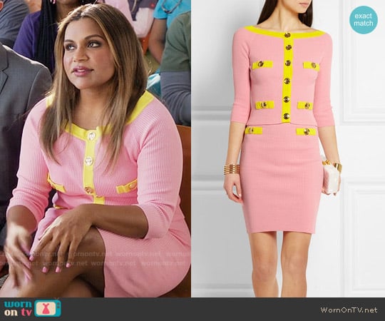 Boutique Moschino Two Tone Ribbed Cotton Cardigan and Skirt worn by Mindy Lahiri (Mindy Kaling) on The Mindy Project