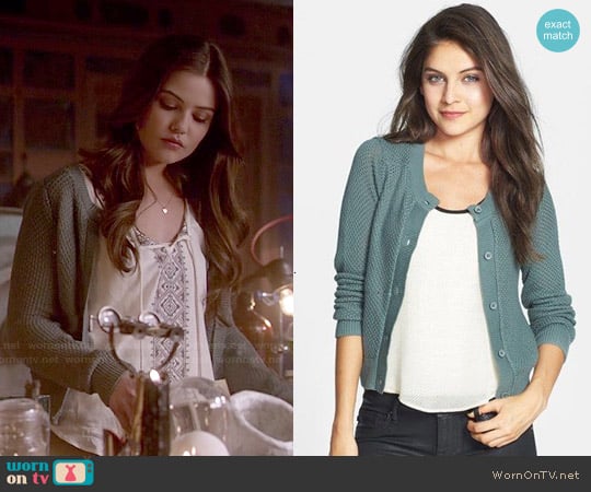 BP Cropped Textured Cardigan worn by Davina (Danielle Campbell) on The Originals