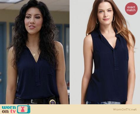 Brooklyn 9 9 Fashion: Splendid Sleeveless Shirting Top worn by Stephanie Beatriz