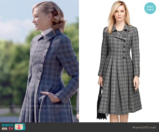 Brooks Brothers Wool Plaid Coat worn by Elizabeth North (Portia de Rossi) on Scandal