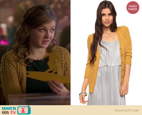 Bunheads Fashion: Forever 21 Perforated cable knit cardigan worn by Kaitlyn Jenkins