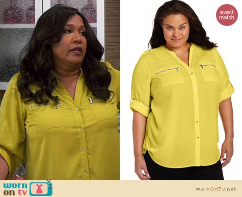 Calvin Klein Zip Roll Sleeve Shirt in Aloe worn by Kym Whitley on Young & Hungry