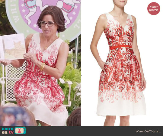 Carolina Herrera Full-Skirt Printed A-Line Dress worn by Selina Meyer (Julia Louis-Dreyfus) on Veep