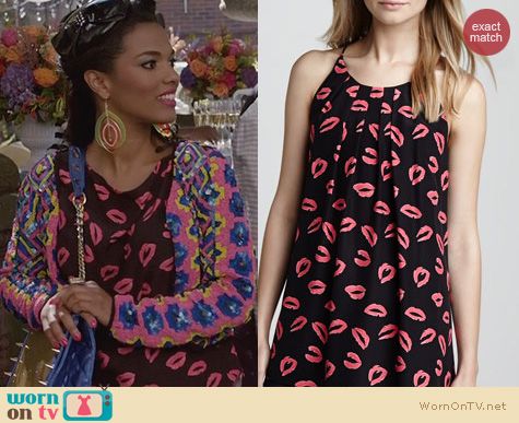 The Carrie Diaries Clothes: Milly Lips Print Tank worn by Larissa