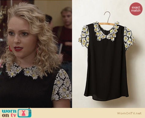 The Carrie Diaries Fashion: Anthopologie Fluttered Daisy Top worn by Carrie Bradshaw