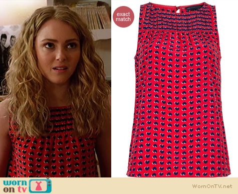 Carrie Diaries Fashion: Marc by Marc Jacobs heart print tank top worn by Carrie Bradshaw