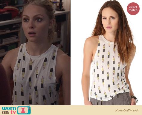 The Carrie Diaries Fashion: Morning Warrior Lipstick Lover Tank worn by AnnaSophia Robb