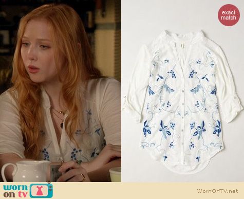 Castle Fashion: Anthropologie Embroidered Willa Top worn by Molly Quinn