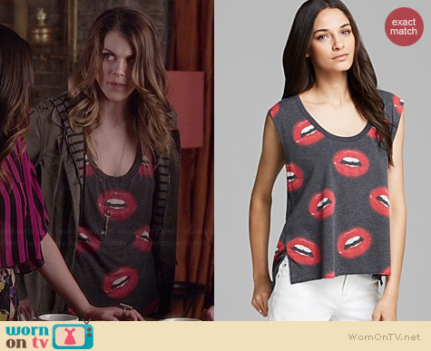 Chaser Lips Moxy Muscle Tank worn by Lindsey Shaw on PLL