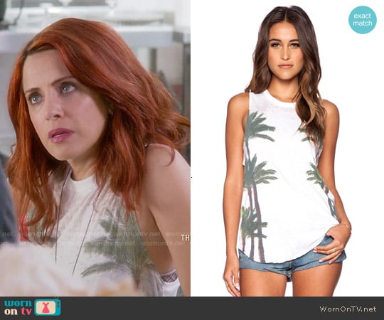 Chaser Palms Muscle Tank worn by Jo (Alanna Ubach) on Girlfriends Guide to Divorce