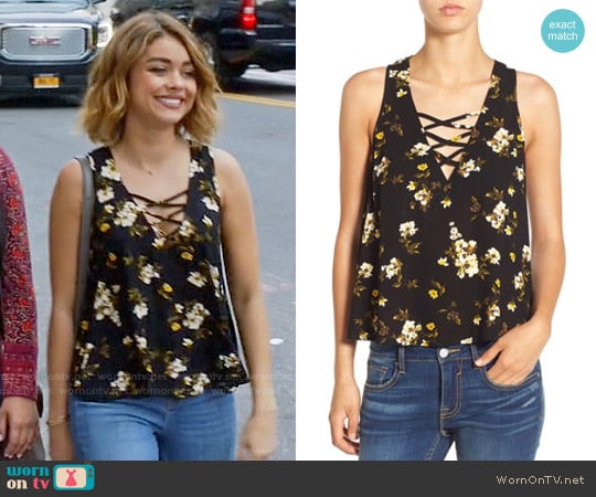 Chloe & Katie Floral Print Swing Tank worn by Haley Dunphy (Sarah Hyland) on Modern Family