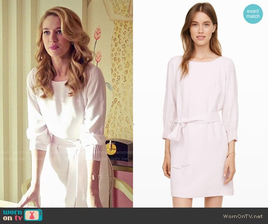 Club Monaco Twyla Dress worn by Petra Solano (Yael Grobglas) on Jane the Virgin