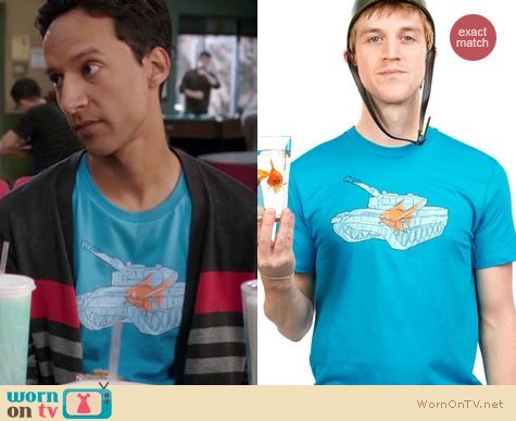 Community Fashion: Threadless 'Fish Tank' tee worn by Abed