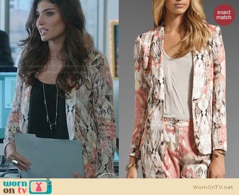 The Crazy Ones Fashion: Style Stalker Free Love Blazer worn by Amanda Setton