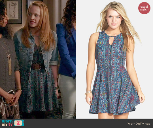 Dee Elle Print Keyhole Chiffon Dress worn by Katie Leclerc on Switched at Birth