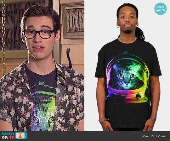 Design by Humans Astronaut Cat T-shirt worn by Joey Rooney (Joey Bragg) on Liv and Maddie