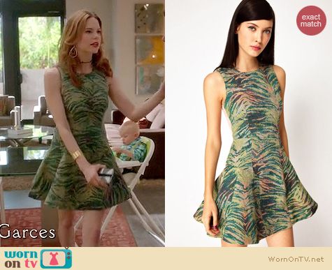 Devious Maids Fashion: Antipodium Pixel Dress in Tiger Tapestry worn by Mariana Klaveno